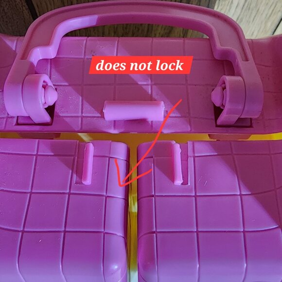 Peppa Pig Playset Bundle Lot Castle Dollhouse Yellow House Carry Case Kids Toys - Picture 9 of 9